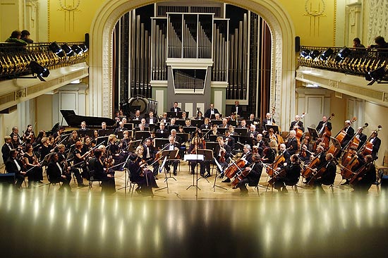Pela primeira vez no Brasil, a Orquestra Sinfônica Nacional da Lituânia (foto) toca em abril na Sala São Paulo
