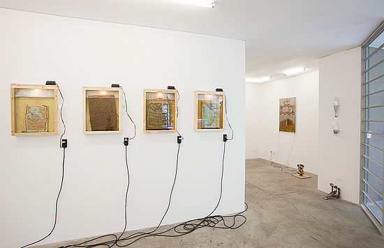 Exposição "Wasi-Sabi", na galeria Mendes Wood, reúne criações de nove jovens artistas
