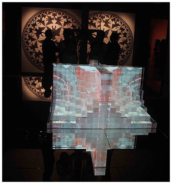 Na foto, uma das instalações que compõem a exposição de Escher, que chega ao CCBB na terça-feira (19)