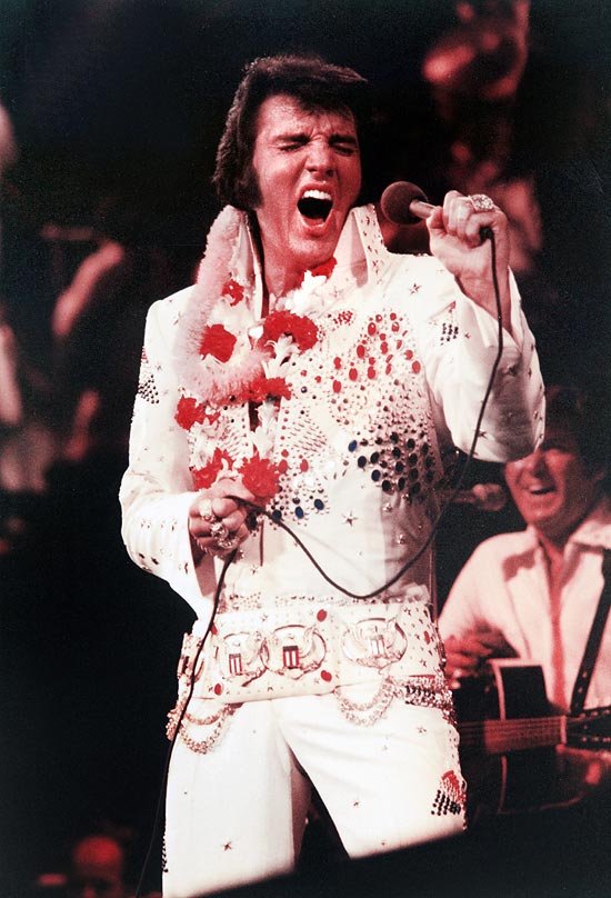 Macacão branco de Elvis Presley é outra peça que estará em exposição ao público a partir de 5 de setembro