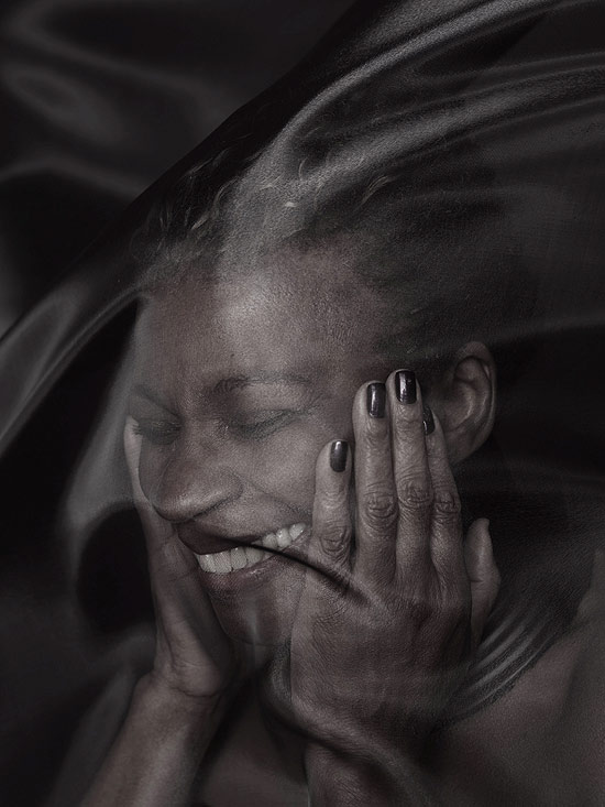 Zezé Motta é uma das retratadas pelo fotógrafo Miro na mostra "Pérolas Negras", do Museu Afro Brasil
