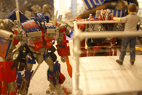 Em parceria com a Hasbro, o Bourbon Shopping traz exposição inspirada nos Transformers, durante as férias