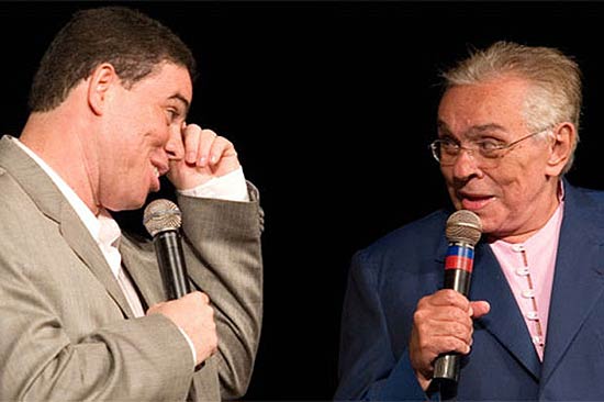 André Lucas (esq.) e Chico Anysio trabalharam juntos no espetáculo "Tal Pai, Tal Filho" e na "Escolinha"