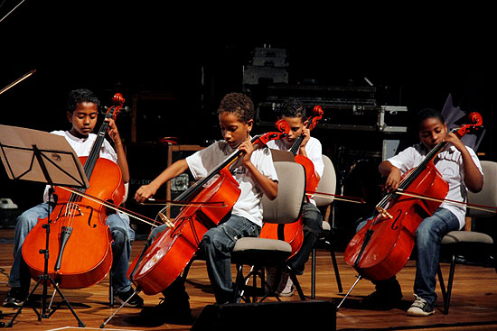 Mostra Cultural 2012 terá 15 atividades, como a apresentação da Orquestra de crianças da ONG Ação Comunitária (foto)