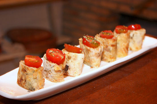 Sushi italiano (foto) é o novo petisco do Signore Farina, disponível em três versões