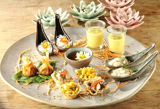 Cardápio comemorativo do restaurante Bankao inclui mix com seis entradas (foto), além de outros pratos e sobremesas