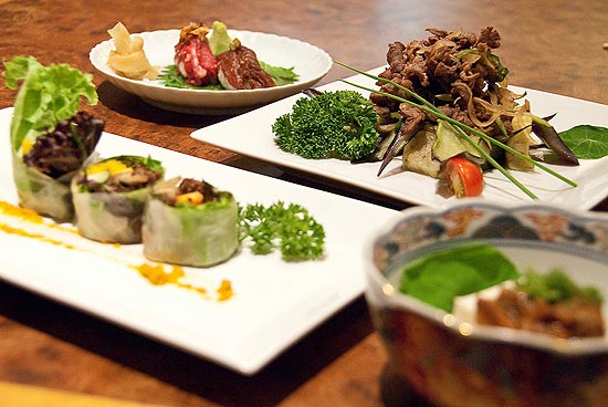 Menu completo à base de Kobe beef servido no restaurante Rangetsu of Tokyo, no bairro de Pinheiros (zona oeste de São Paulo)