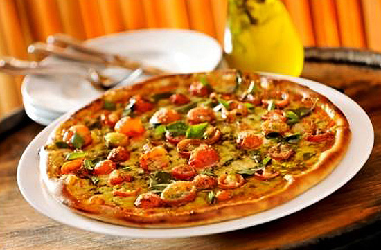 Pizza de camarão (foto) é uma das delícias servidas pela recém-aberta 68 La Pizzeria, nos Jardins