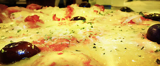 Dia da Pizza será comemorado hoje com versão gigante do prato; cidade é a 2ª em consumo de pizza no mundo