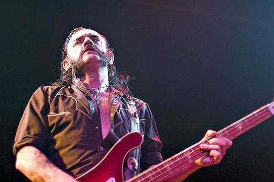 Lemmy Kilmister, vocalista da banda de heavy metal Motörhead, que se apresenta no Via Funchal, no sábado (16)