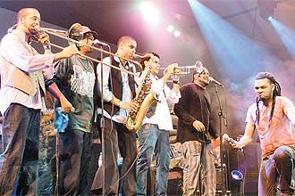 Os integrantes da "big-band" carioca Banda Black Rio, que se apresenta no palco do Sesc Santana, na quarta (17) e quinta (18)
