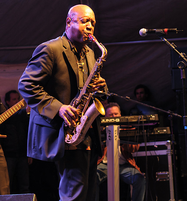 O saxofonista americano Gary Brown em apresentao em So Paulo