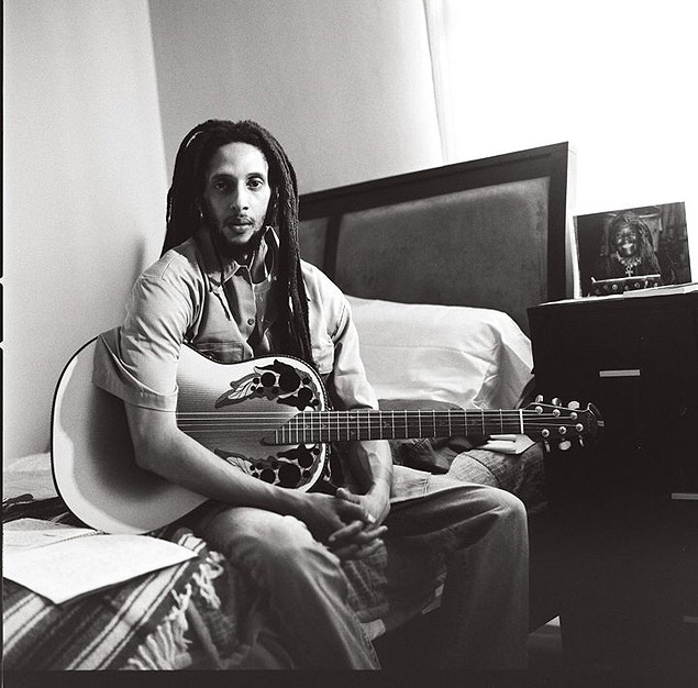 O cantor de reggae Julian Marley, quarto filho de Bob Marley, se apresenta em São Paulo