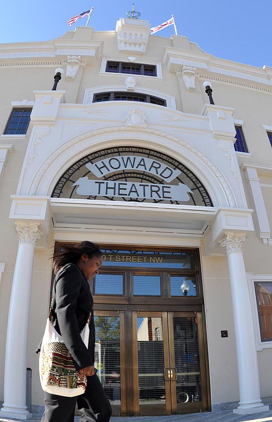 Fachada do teatro Howard, em Washington; inaugurada em 1910, casa foi reaberta aps 32 anos fechada