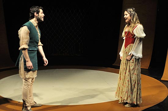 Cena da peça "Francesca", texto de Luís Alberto de Abreu com direção de Roberto lage 