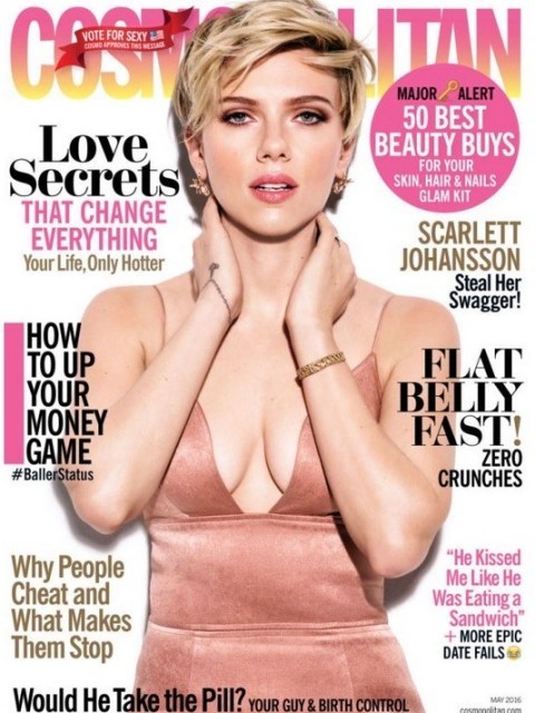 Scarlett Johansson na capa da Cosmopolitan de abril