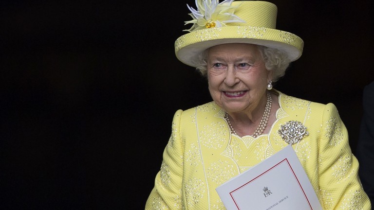 A rainha Elizabeth durante celebração dos seus 90 anos na catedral Saint Paul, em Londres