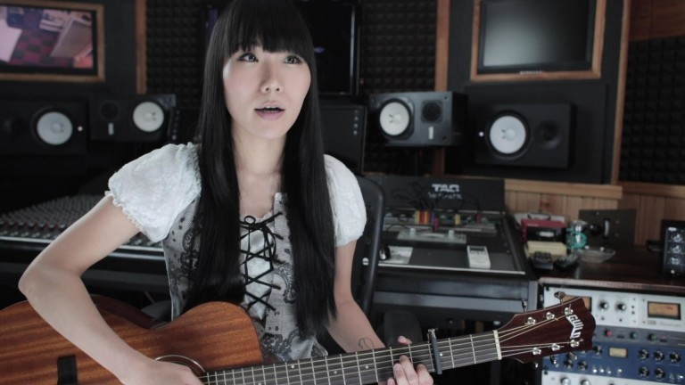 Cantora japonesa vira fenômeno na internet com covers de músicas brasileiras