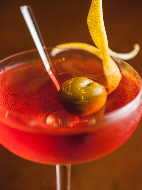 Drinque Il Cardinale, do Astor