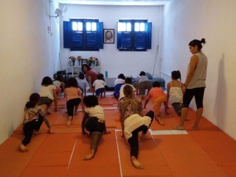 ioga para crianças