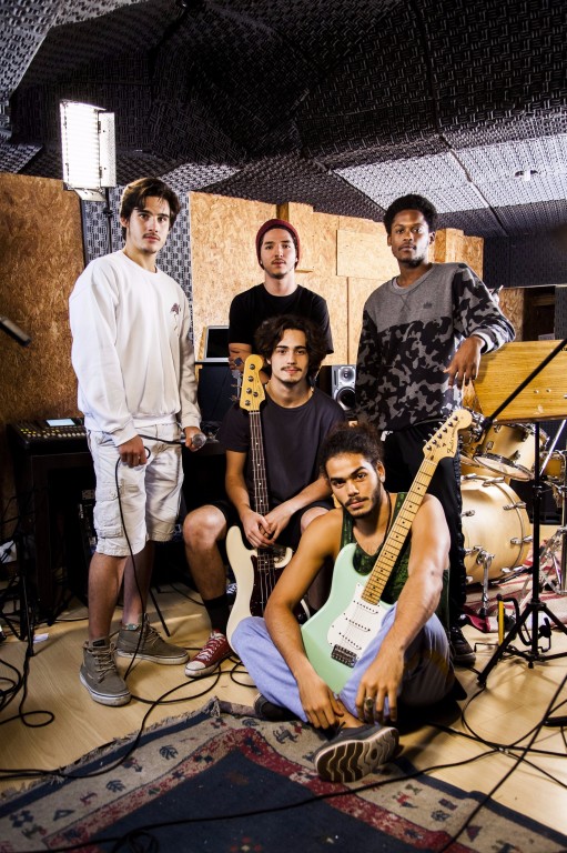 A "boy band" 4.4, de "Rock Story", é formada por Zac (Nicolas Prattes), Tom (João Vitor Silva), Nicolau (Danilo Mesquita) e JF (Maicon Rodrigues), além de Jaílson (Enzo Romani)