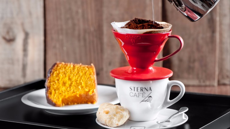 Café sul-africano pode fazer par com o bolo de cenoura do Sterna Café *** ****