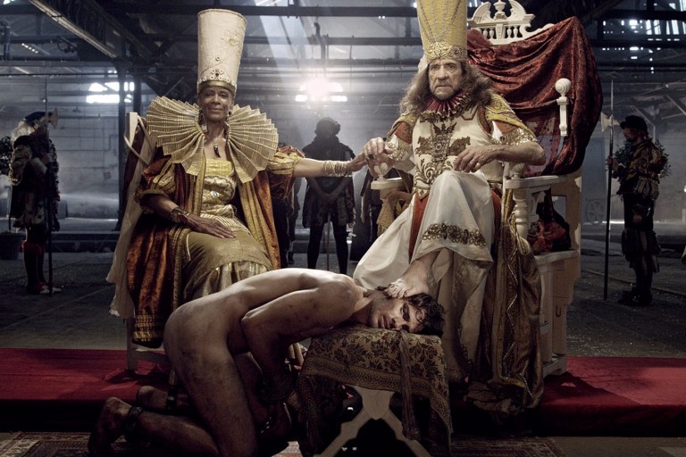 Cena do longa “Goltzius and the Pelican Company” (2012)