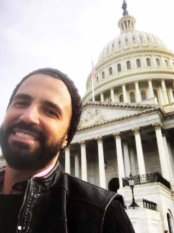 O cantor Latino em Washington para a posse de Donald Trump