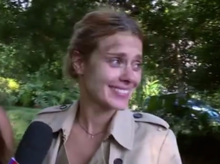 Carolina Dieckmann se emociona no 'Vídeo Show'