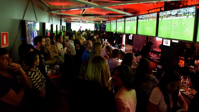 Ambiente do Soul Sports Bar, na Vila Nova Conceição *** ****