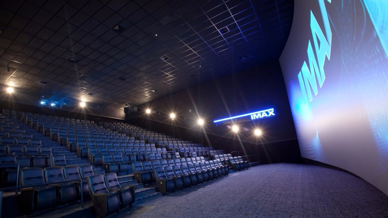 Ambiente da sala Imax do Shopping Anália Franco UCI, uma das três da capital com a marca *** ****