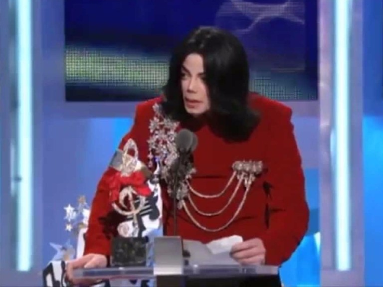 Michael Jackson se confundiu no VMA de 2002