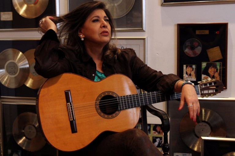Roberta Miranda grava DVD com participação de cantoras de sertanejo