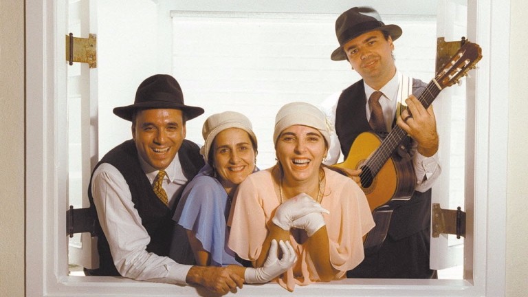 Os Trovadores Urbanos, que apresentam a Seresta de Sexta *** ****