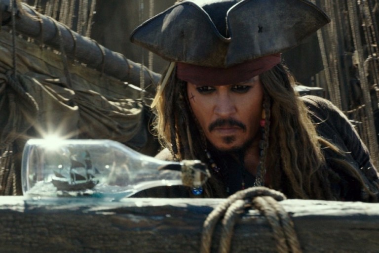 Johnny Depp interpreta novamente o capitão Jack Sparrow em 'Piratas do Caribe - A Vingança de Salazar' *** ****
