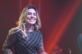 A paranaense Naiara Azevedo *** ****
