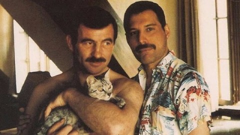 Imagem raras documentam o amor de Freddie Mercury e seu namorado, Jim Hutton, nos Ãºltimos anos de vida do artista. Credito: Reproducao  / VintageEveryday ***DIREITOS RESERVADOS. NÃO PUBLICAR SEM AUTO