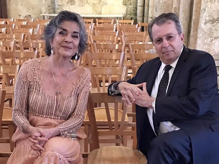 Betty Faria e Daniel Filho casam filho em castelo na França