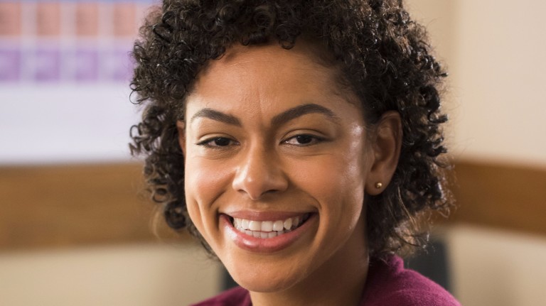 A atriz Roberta Santiago, que interpreta Nena na nova temporada de "Malhação"