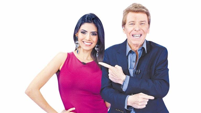 Flavia Noronha e Nelson Rubens comandam o "TV Fama", na RedeTV!