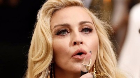 Madonna chega para evento no museu Metropolitan de Nova York