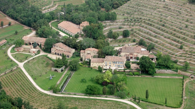 Imagem aérea do "Chateau Miraval"