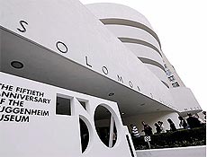 Fachada do Museu Guggenheim de Nova York, que completa 50 anos e  cone da arquitetura