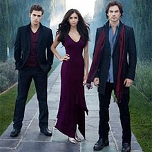 Stefan e Damon disputam o corao de Elena na srie "The Vampire Diaries", do canal CW