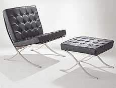 A cadeira Barcelona, criada pelo alemo Mies van der Rohe, mistura conforto e formalidade