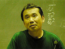 Haruki Murakami teve sua obra traduzida em 34 idiomas e recebeu prmios como o Yomiuri