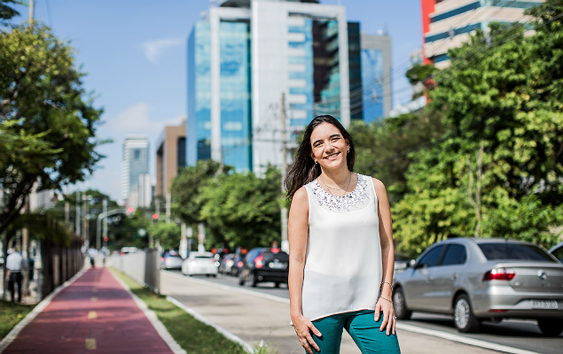 A gerente de marketing Maria Eugenia Duca, 29, moradora do Brooklin, na zona sul de São Paulo