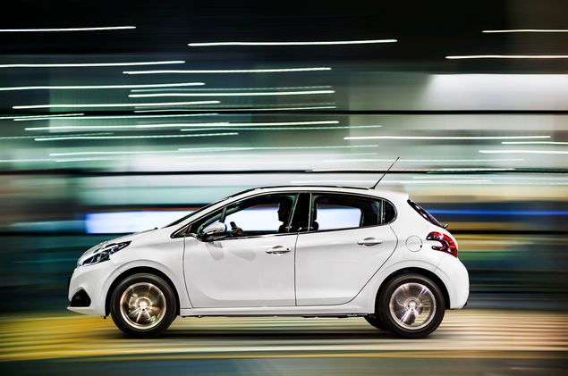 Peugeot 208 na verso Griffe