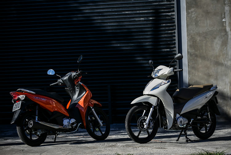 Motocicleta scooter Honda Biz modelo 2018
