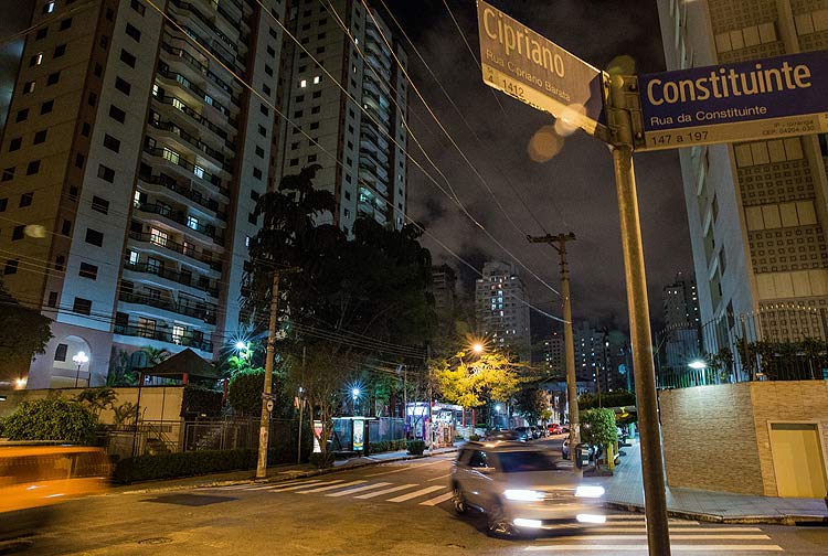 Rua Cipriano Barata resume mudana do bairro do Ipiranga